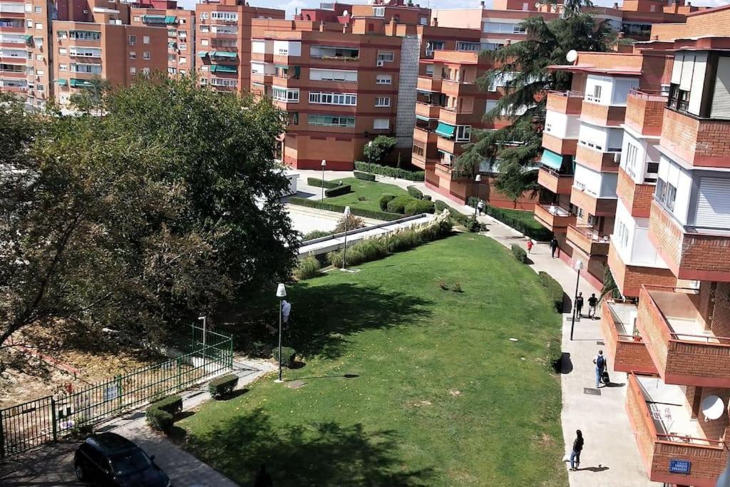 Palomar Mostoles Superhost Con Garaje 5 Pax エクステリア 写真